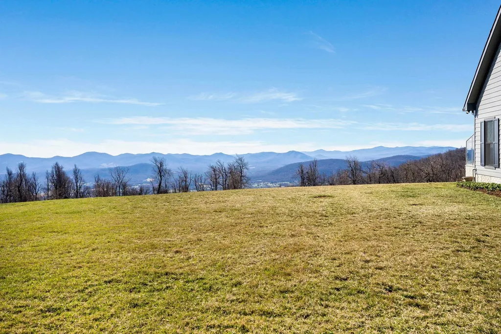 76 Elk Meadow Drive Afton VA 22920