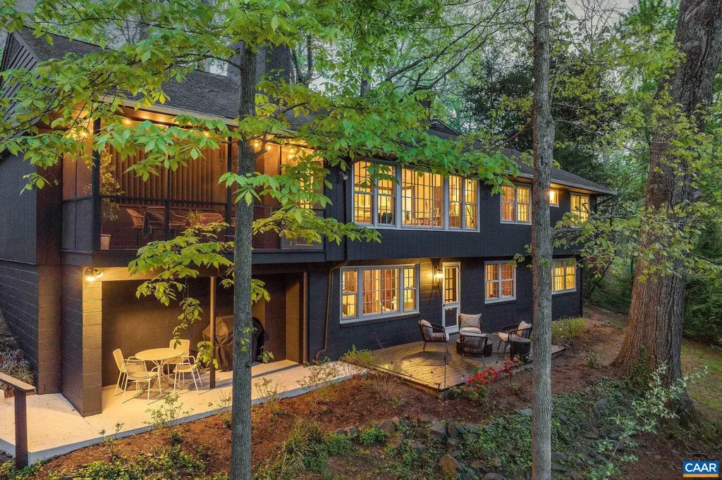 2621 Jefferson Park Circle Charlottesville VA 22903