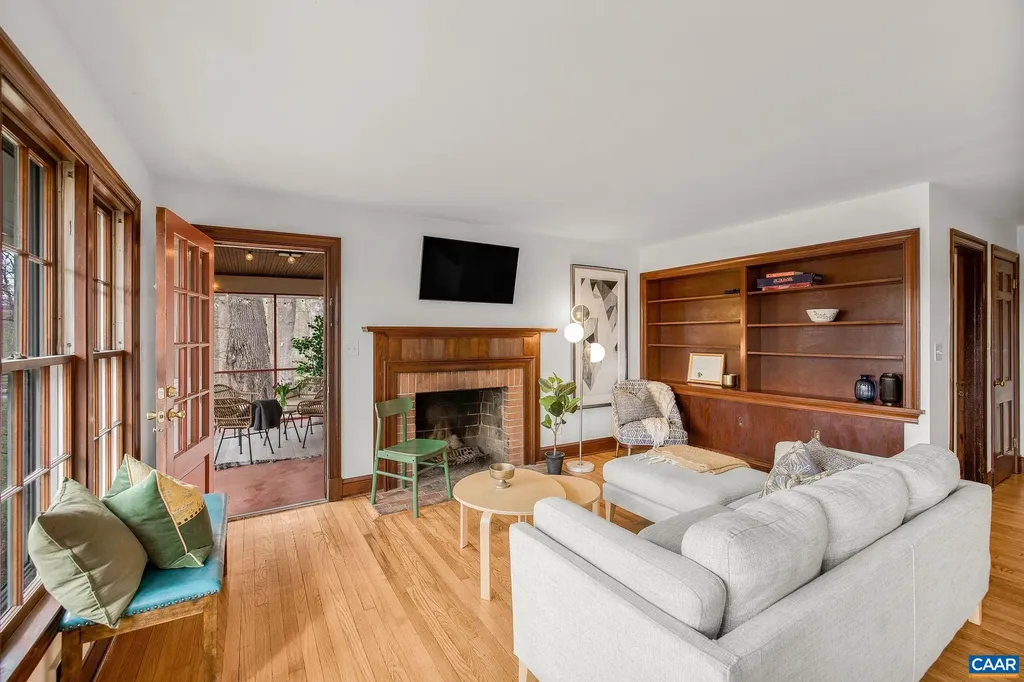 2621 Jefferson Park Circle Charlottesville VA 22903