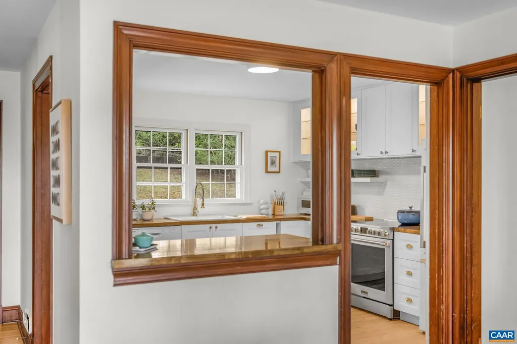 2621 Jefferson Park Circle Charlottesville VA 22903