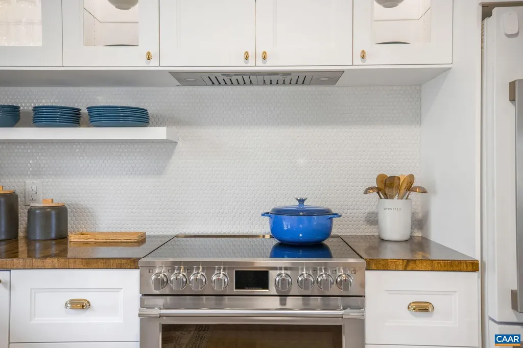 2621 Jefferson Park Circle Charlottesville VA 22903