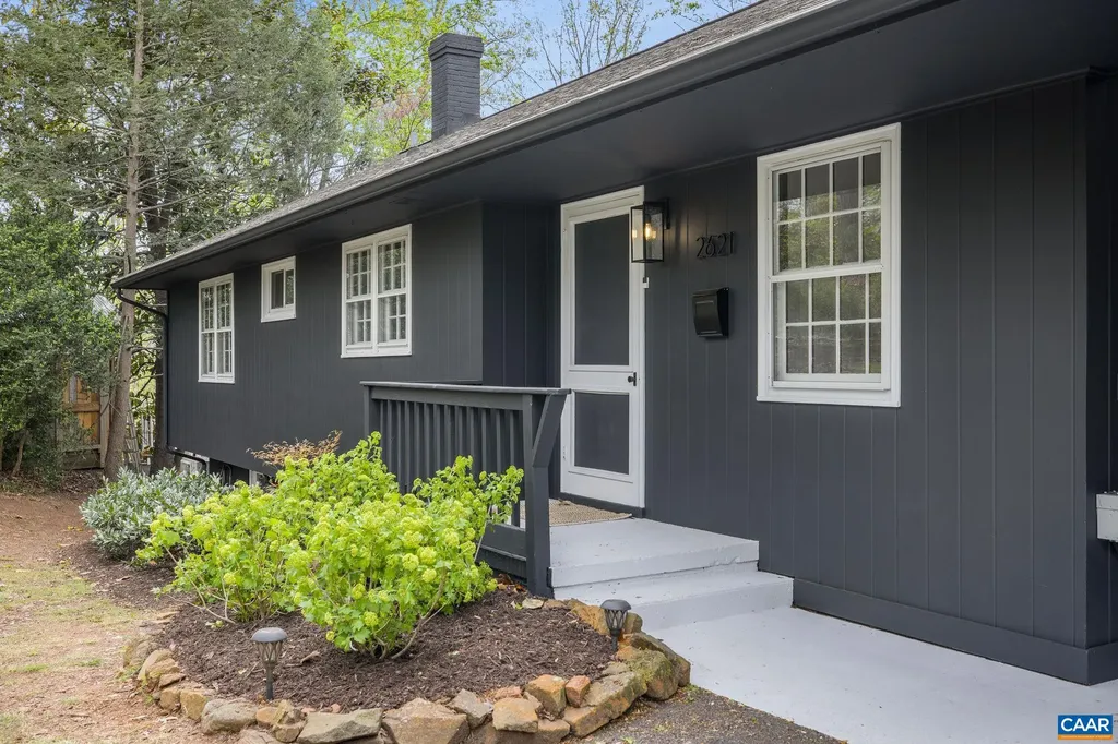 2621 Jefferson Park Circle Charlottesville VA 22903