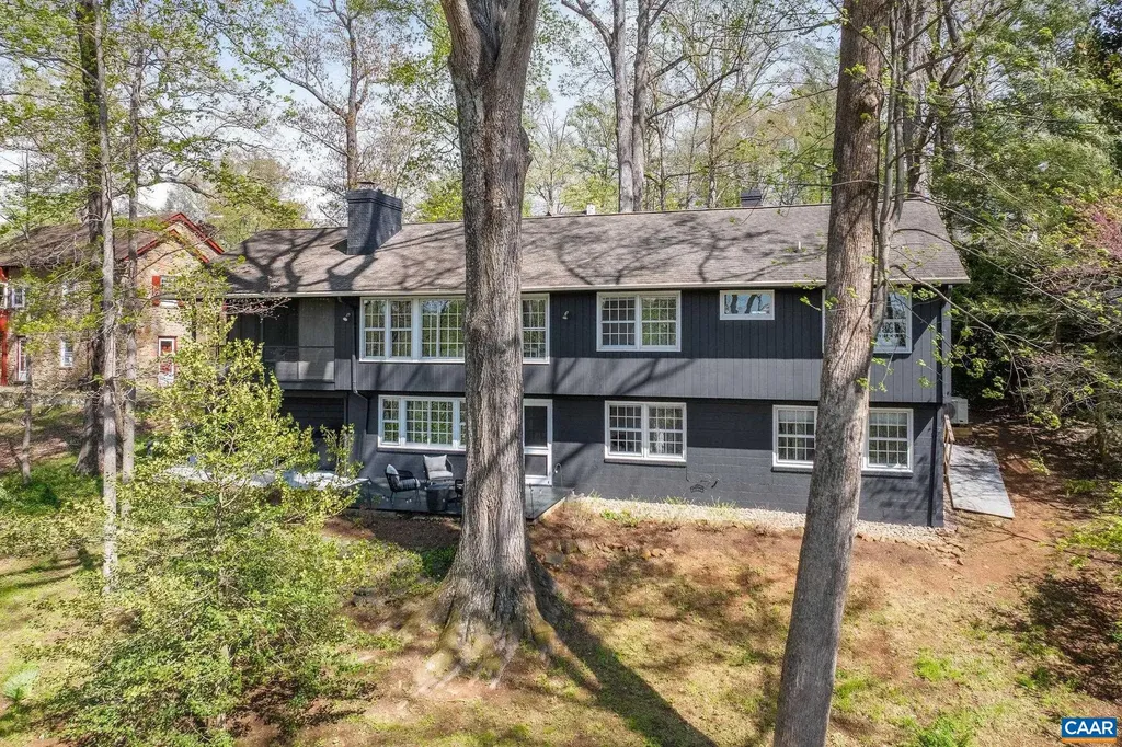 2621 Jefferson Park Circle Charlottesville VA 22903