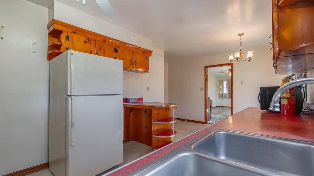 338 Fairfax Avenue Elkton VA 22827