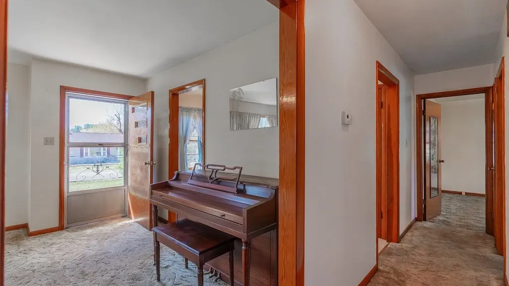 338 Fairfax Avenue Elkton VA 22827