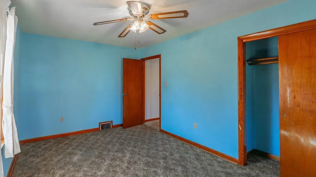 338 Fairfax Avenue Elkton VA 22827