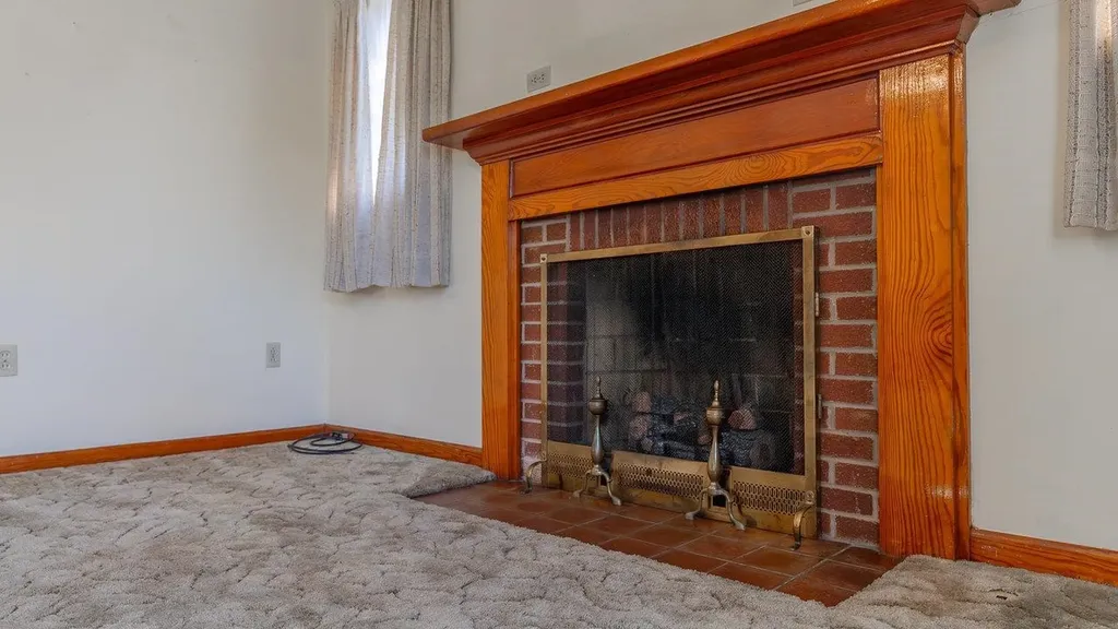 338 Fairfax Avenue Elkton VA 22827