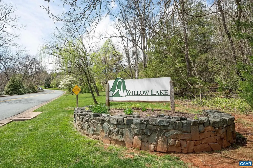 1475 Willow Lake Drive Charlottesville VA 22902