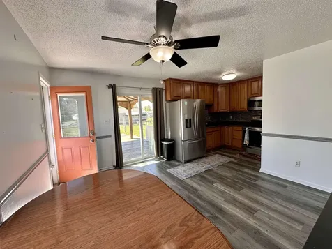 607 18th Street Grottoes VA 24441