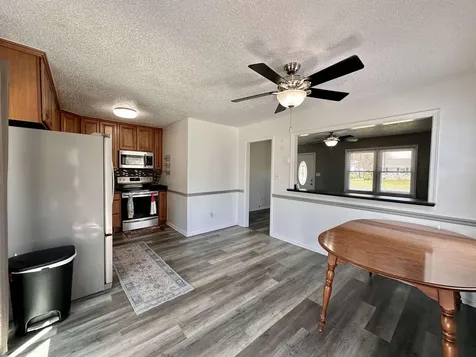 607 18th Street Grottoes VA 24441
