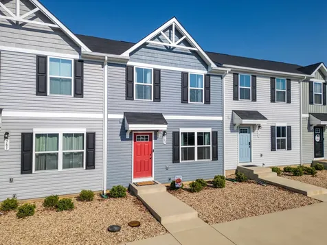 763 Carson Circle Grottoes VA 24441