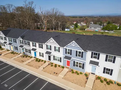 763 Carson Circle Grottoes VA 24441