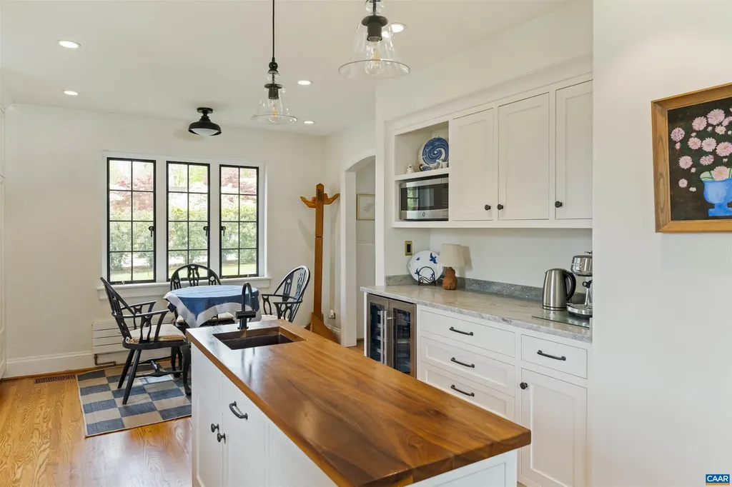 1917 Thomson Road Charlottesville VA 22903