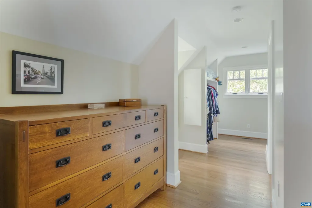 1917 Thomson Road Charlottesville VA 22903