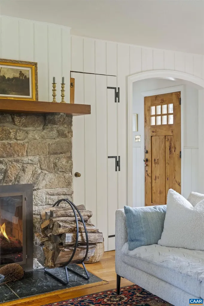 1917 Thomson Road Charlottesville VA 22903