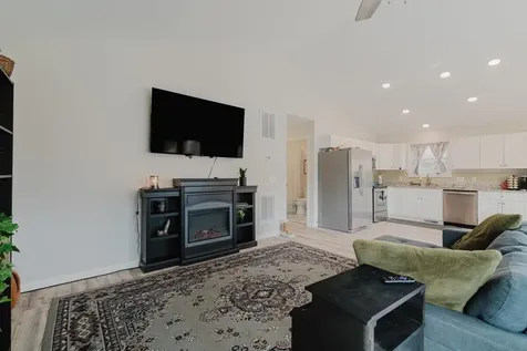 809 8th Street Shenandoah VA 22849