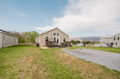 809 8th Street Shenandoah VA 22849