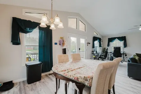 809 8th Street Shenandoah VA 22849