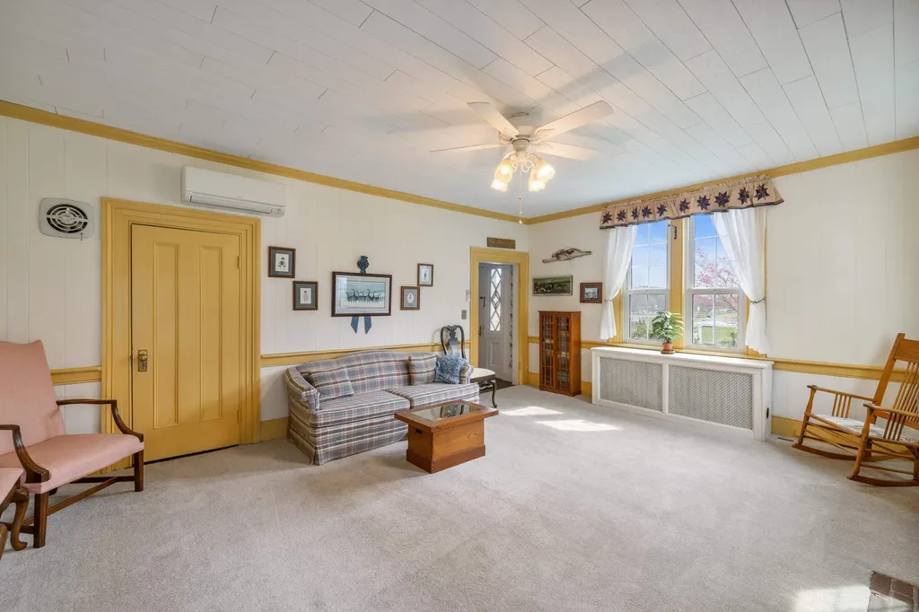 812 Vinegar Hill Road Churchville VA 24421