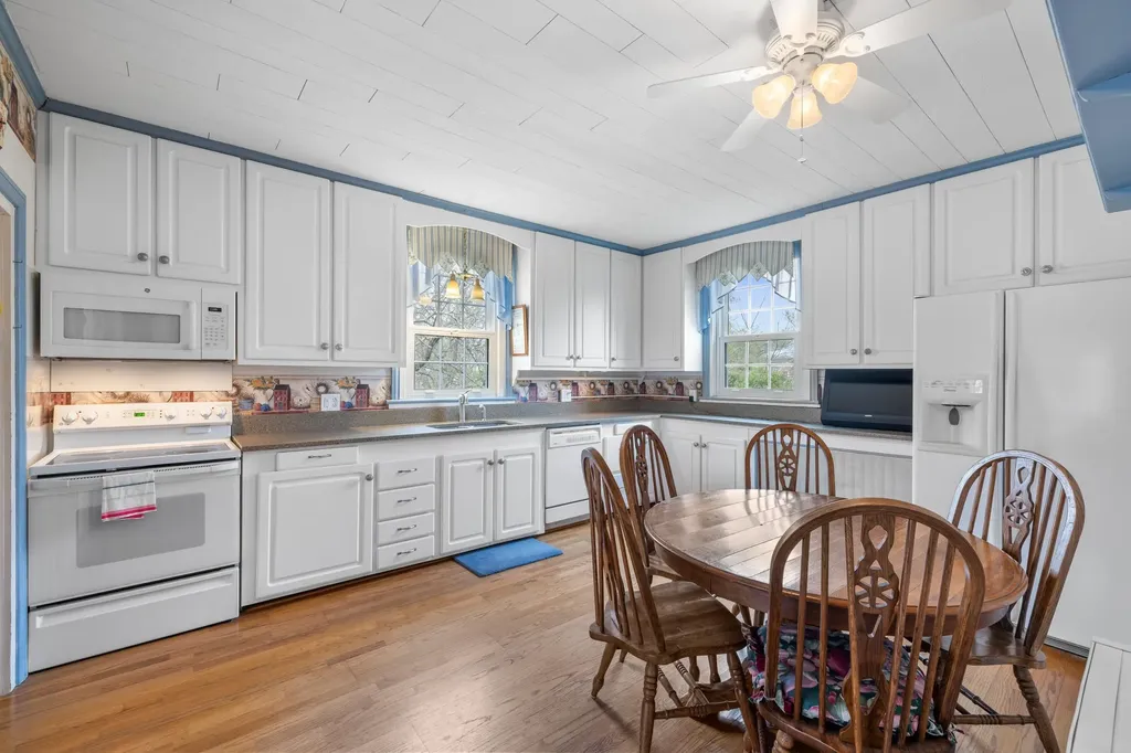 812 Vinegar Hill Road Churchville VA 24421