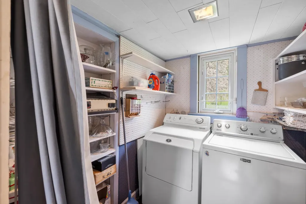 812 Vinegar Hill Road Churchville VA 24421