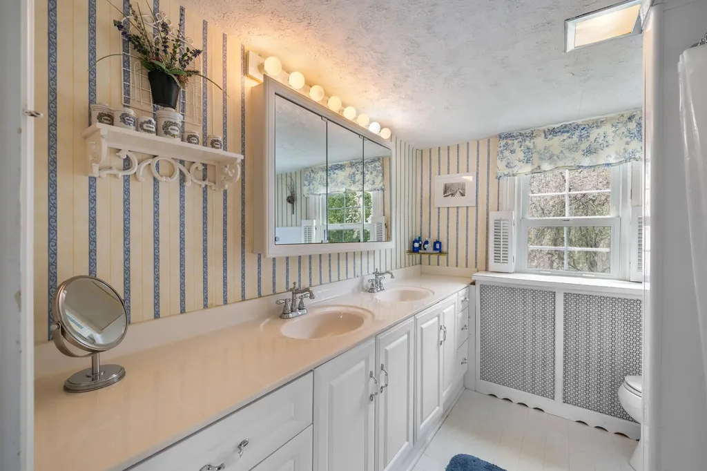 812 Vinegar Hill Road Churchville VA 24421