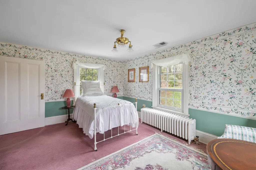 812 Vinegar Hill Road Churchville VA 24421