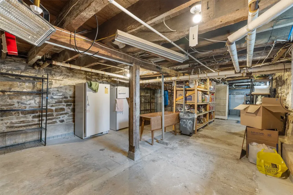 812 Vinegar Hill Road Churchville VA 24421