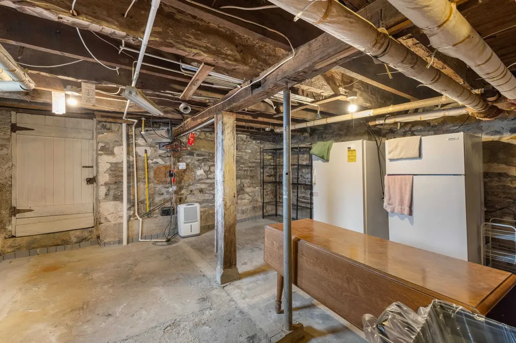 812 Vinegar Hill Road Churchville VA 24421