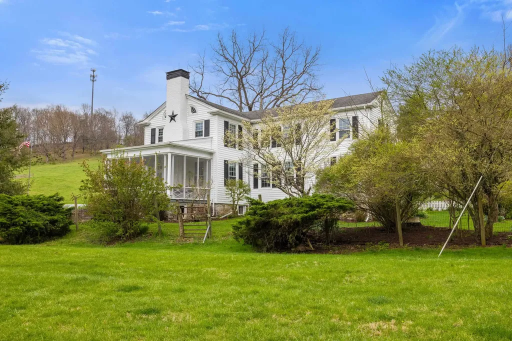 812 Vinegar Hill Road Churchville VA 24421