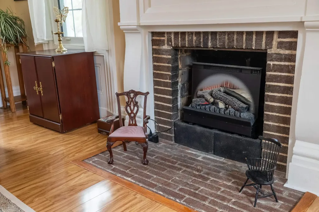 812 Vinegar Hill Road Churchville VA 24421