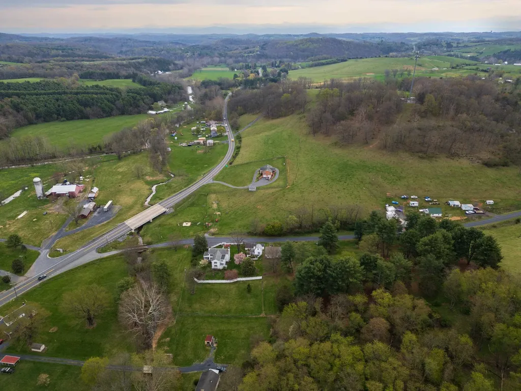 812 Vinegar Hill Road Churchville VA 24421