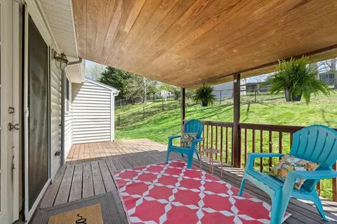 76 Gish Lane Staunton VA 24401