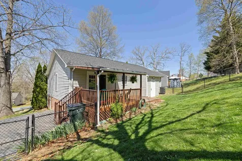 76 Gish Lane Staunton VA 24401