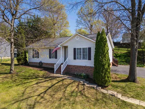 76 Gish Lane Staunton VA 24401