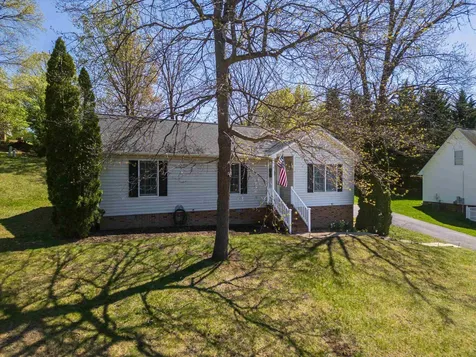 76 Gish Lane Staunton VA 24401