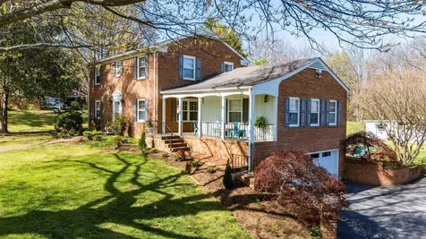 225 Taylor Street Staunton VA 24401