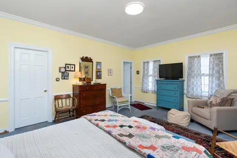 225 Taylor Street Staunton VA 24401