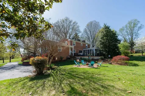 225 Taylor Street Staunton VA 24401