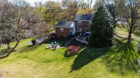 225 Taylor Street Staunton VA 24401