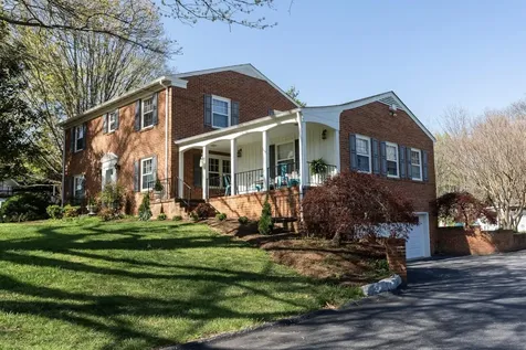 225 Taylor Street Staunton VA 24401