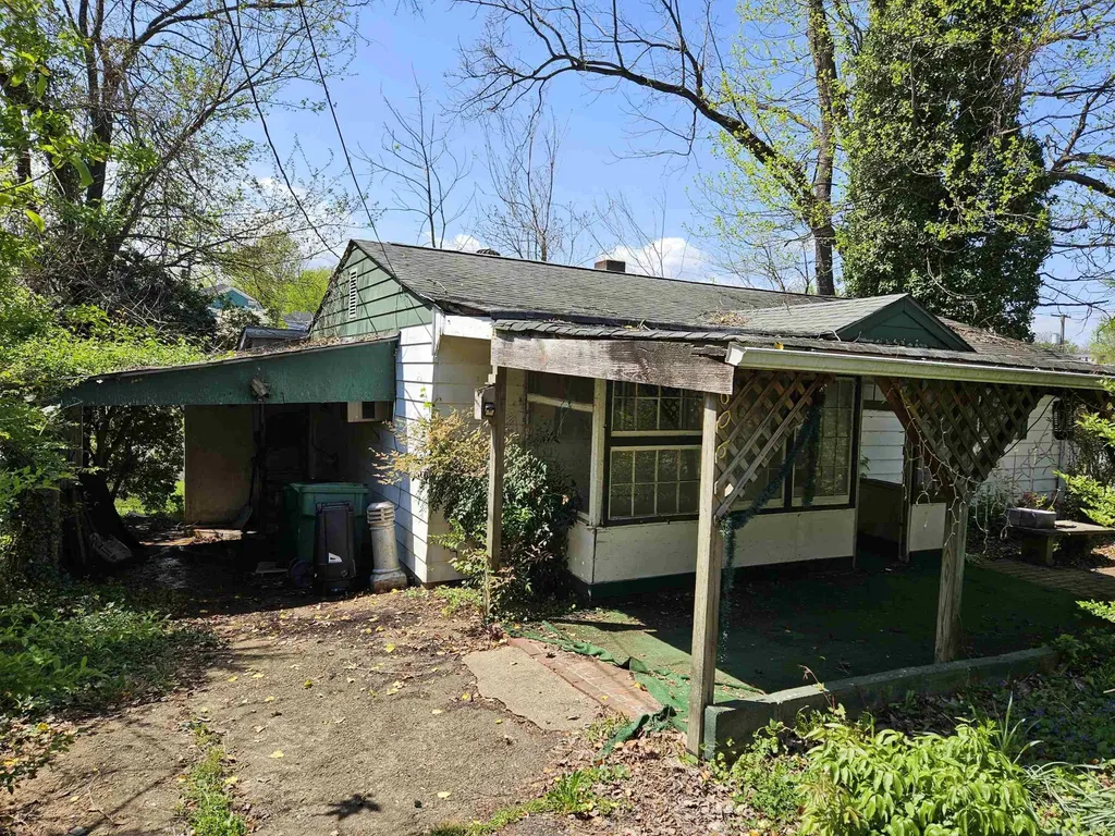 606 Delevan Street Charlottesville VA 22903