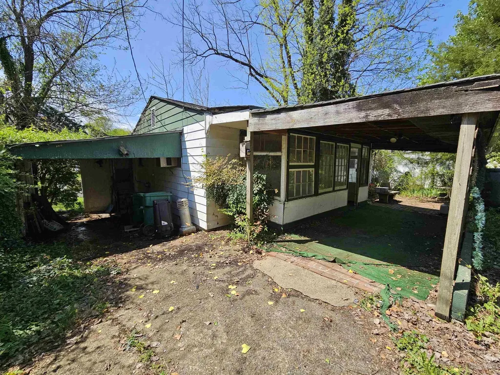 606 Delevan Street Charlottesville VA 22903