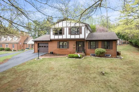 50 Woodland Drive Staunton VA 24401