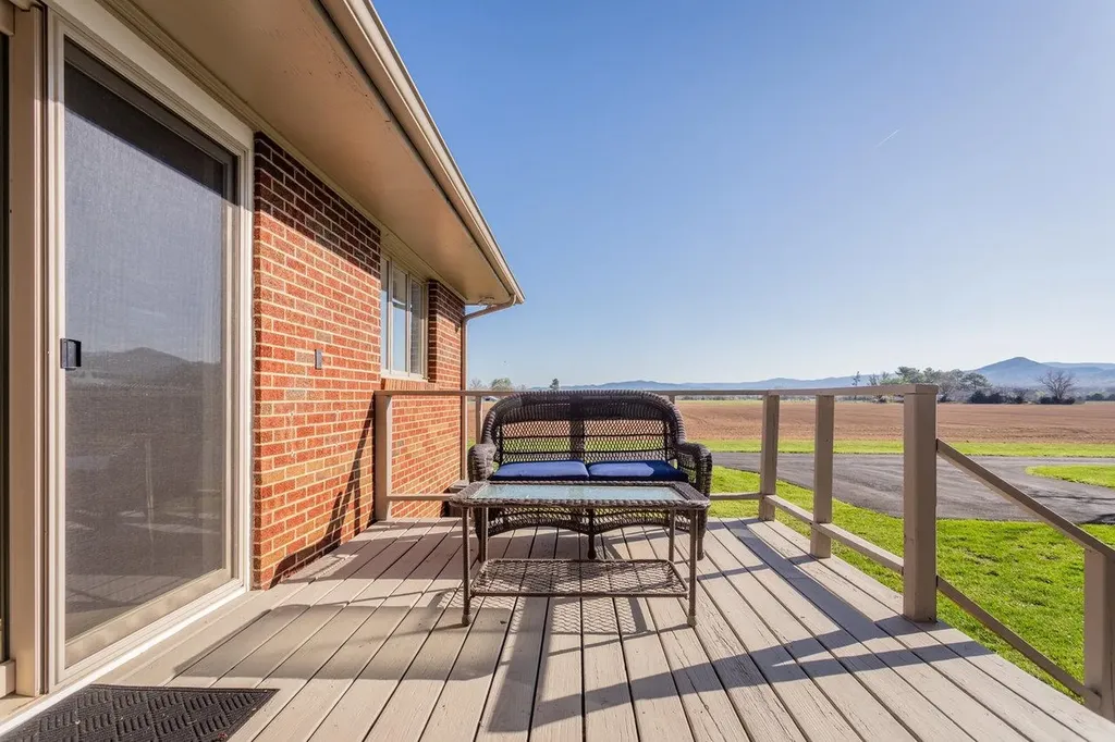 5127 Captain Yancey Road Elkton VA 22827