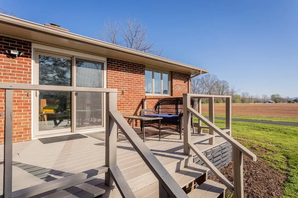 5127 Captain Yancey Road Elkton VA 22827