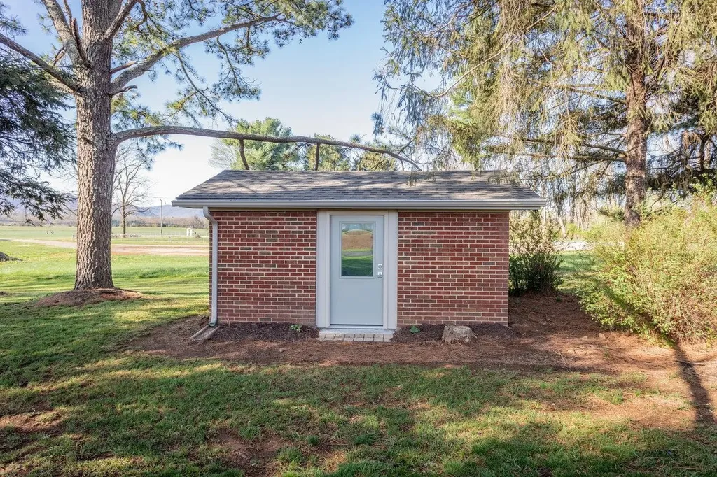 5127 Captain Yancey Road Elkton VA 22827