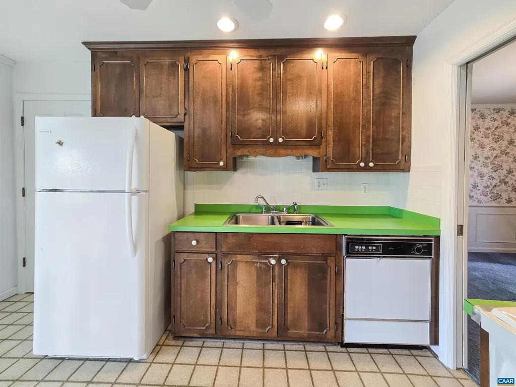 1129 Vegas Court Charlottesville VA 22901