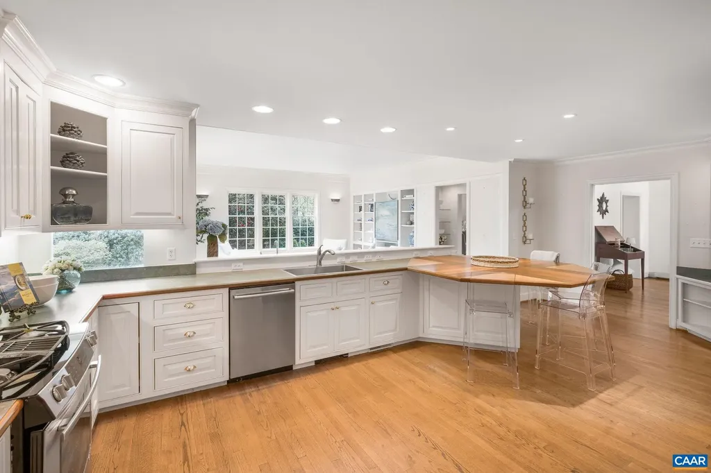 1848 Westview Road Charlottesville VA 22903