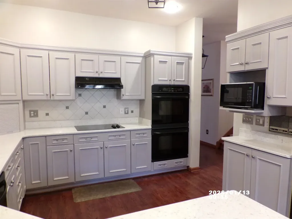 27 Black Walnut Lane Nellysford VA 22958